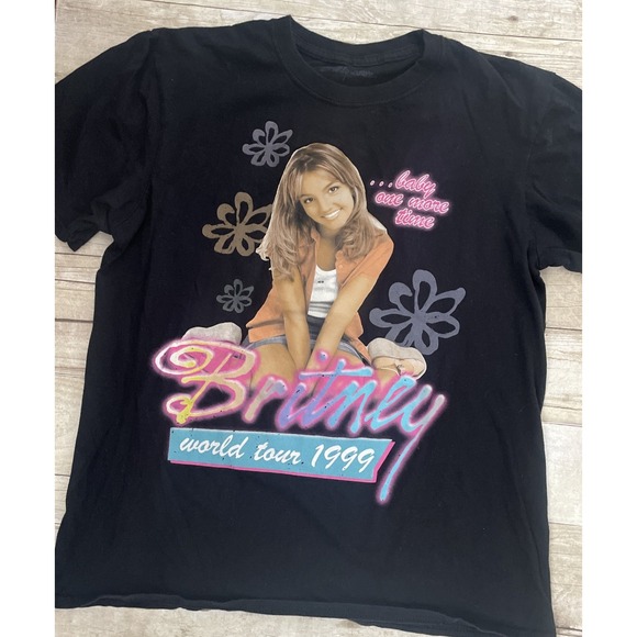 Vintage 1999 Britney Spears "Baby One More Time" Tour Tee, Small‎ - Picture 1 of 5